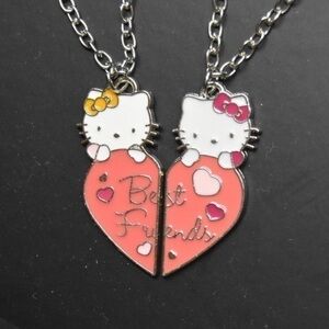Hello Kitty Heart Necklace Set